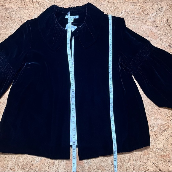 CAbi Rayon Silk Black Velvet Bishop Sleeve 1 Button Jacket NWT Sz M - Picture 11 of 13